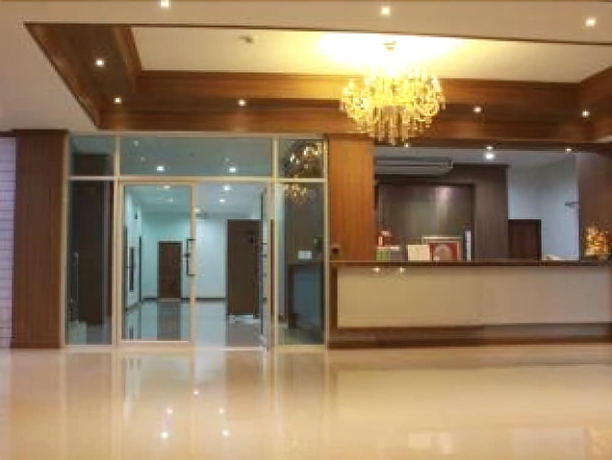 Imagen de los interiores del Hotel The Infinity Suite Chiang Rai. Foto 10