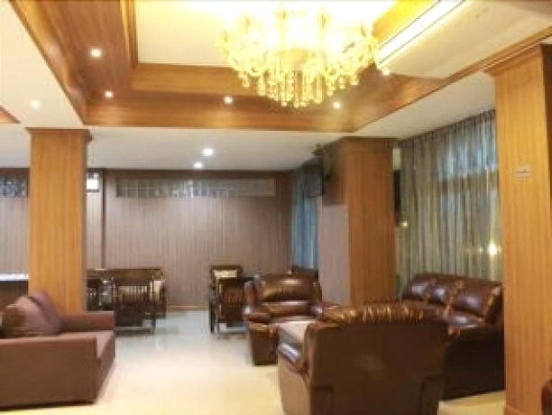 Imagen de los interiores del Hotel The Infinity Suite Chiang Rai. Foto 11