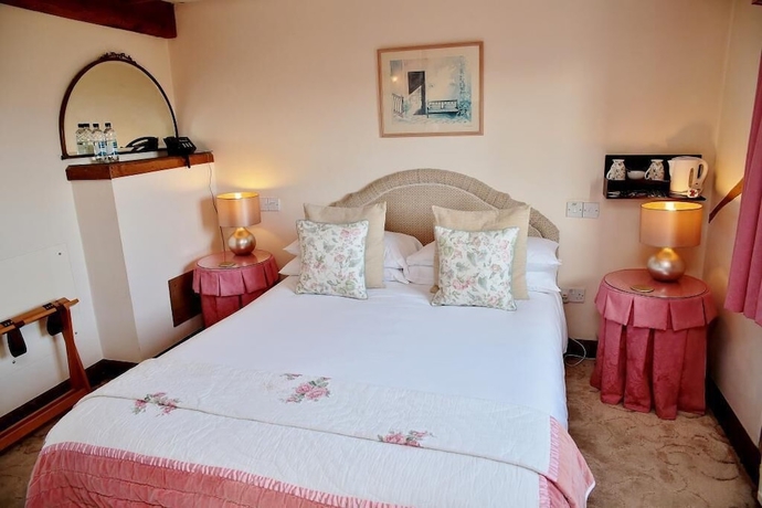 Imagen de la habitación del Hotel The Inglenook. Foto 10