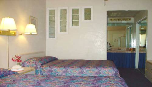 Imagen de la habitación del Hotel The Inn At Boatworks. Foto 3