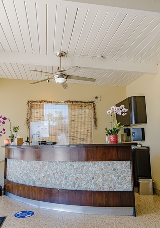 Imagen de los interiores del Hotel The Inn At East Beach. Foto 18