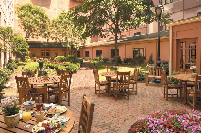 Imagen del bar/restaurante del Hotel The Inn At Henderson's Wharf, Ascend Collection. Foto 3