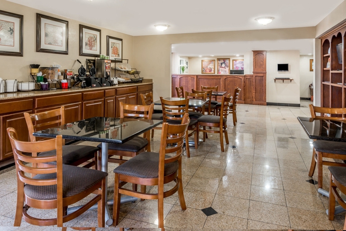 Imagen del bar/restaurante del Hotel The Inn At Market Square. Foto 6