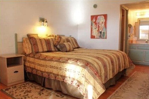 Imagen de la habitación del Hotel The Inn At Paradise. Foto 3