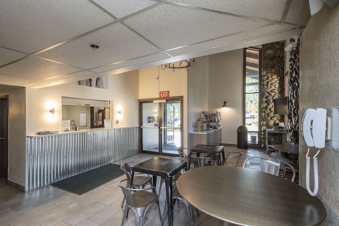 Imagen de los interiores del Hotel The Inn At Truckee. Foto 16