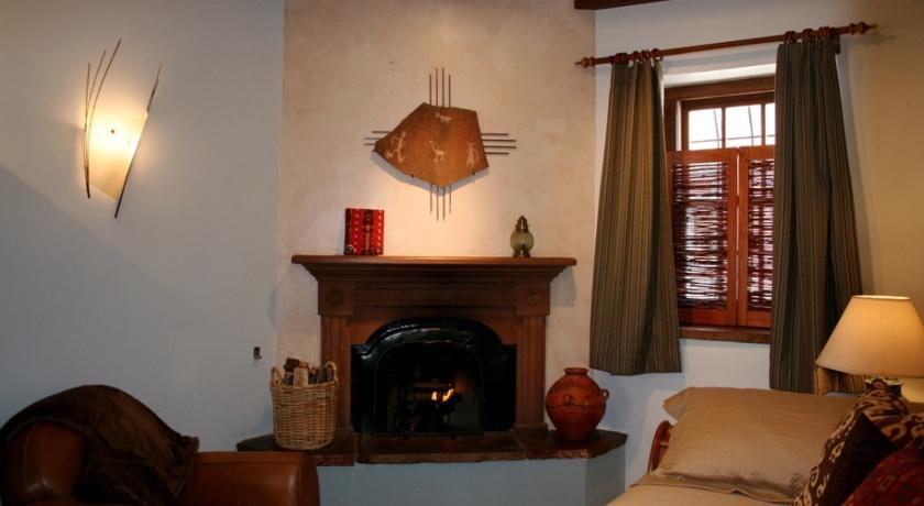 Imagen de los interiores del Hotel The Inn At Vanessie. Foto 8