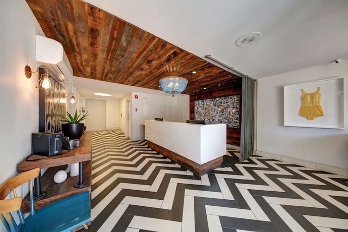 Imagen de los interiores del Hotel The Inn At Venice Beach. Foto 19