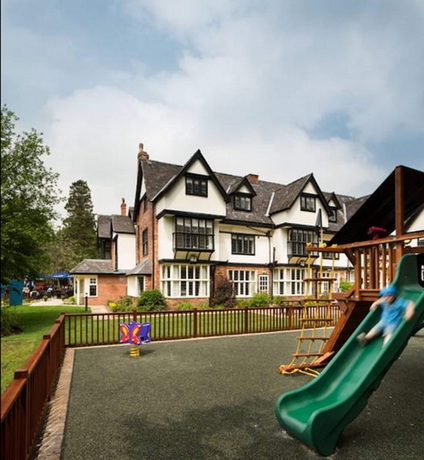 Imagen de los exteriores del Hotel The Inn At Woodhall Spa. Foto 16