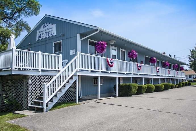 Imagen de los exteriores del Hotel The Inn Between the Beaches. Foto 17