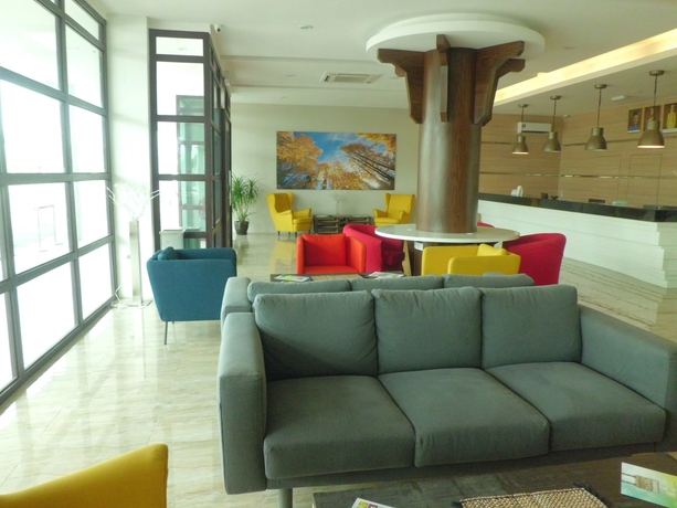 Imagen de los interiores del Hotel The Inn Bintulu. Foto 9