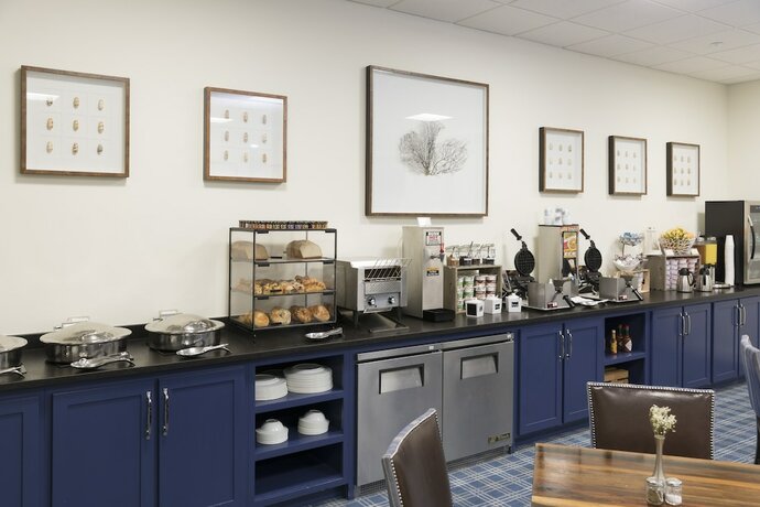 Imagen del bar/restaurante del Hotel The Inn By Sea Island. Foto 10