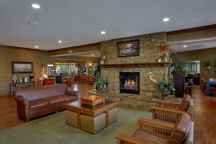 Imagen general del Hotel The Inn On The River, Pine Grove. Foto 1