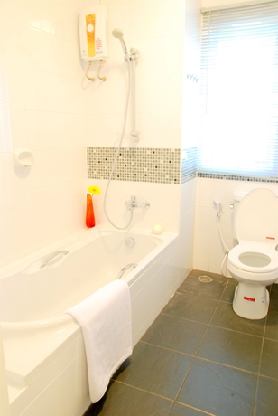 Imagen de la habitación del Hotel The Inn Saladaeng. Foto 3