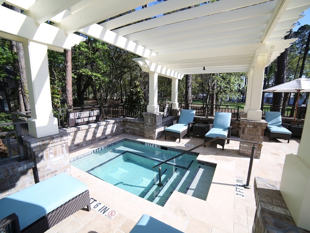 Imagen de la piscina del Hotel The Inn and Club At Harbour Town. Foto 17
