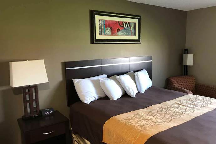 Imagen de la habitación del Hotel The Inn and Suites SW Omaha. Foto 4