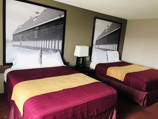 Imagen de la habitación del Hotel The Inn and Suites SW Omaha. Foto 6