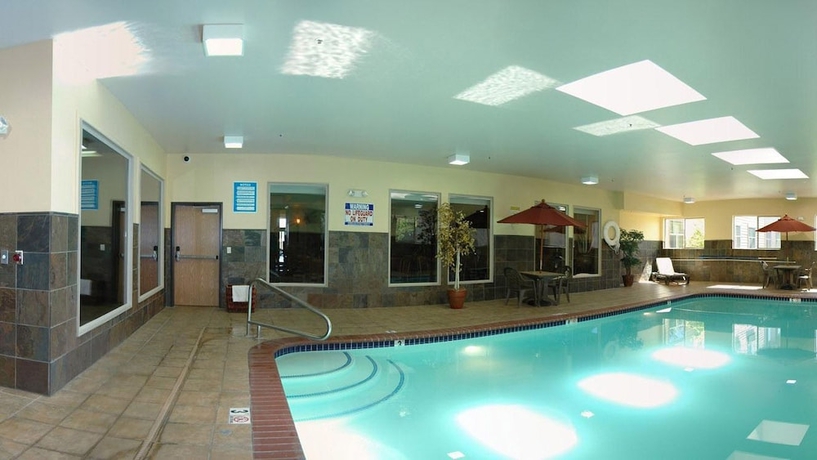 Imagen de la piscina del Hotel The Inn at Cross Keys Station. Foto 16