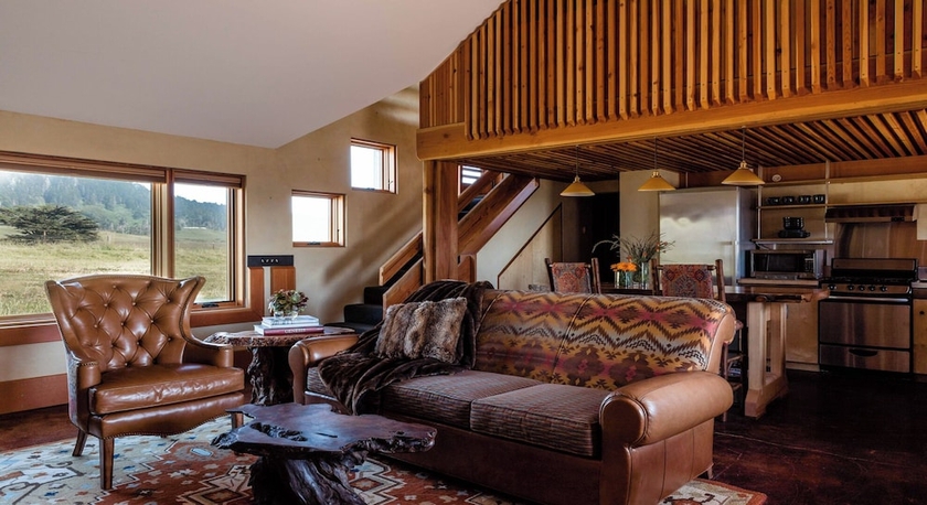 Imagen de la habitación del Hotel The Inn at Newport Ranch. Foto 6