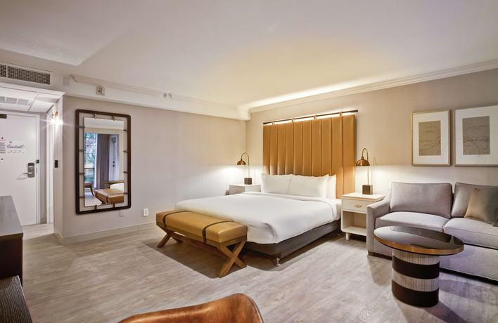 Imagen de la habitación del Hotel The Inn at Saratoga, Tapestry Collection by Hilton. Foto 3