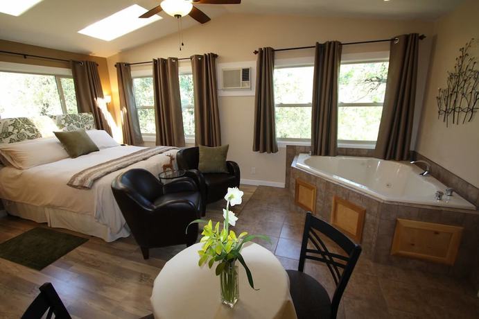 Imagen de la habitación del Hotel The Inn at Shasta Lake. Foto 5