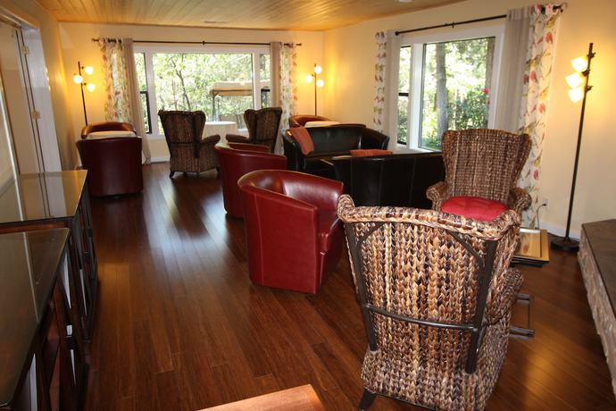 Imagen de los interiores del Hotel The Inn at Shasta Lake. Foto 19