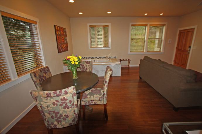 Imagen de la habitación del Hotel The Inn at Shasta Lake. Foto 15