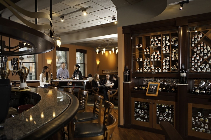 Imagen del bar/restaurante del Hotel The Inn at the Washington Athletic Club. Foto 2