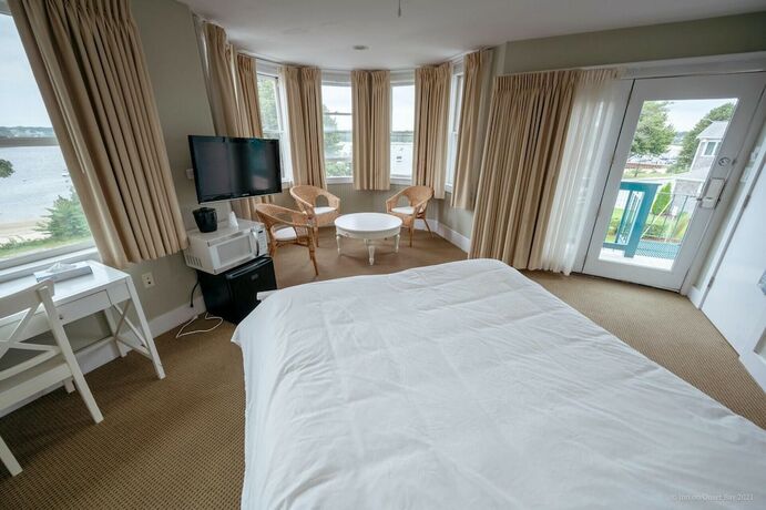 Imagen general del Hotel The Inn on Onset Bay. Foto 1