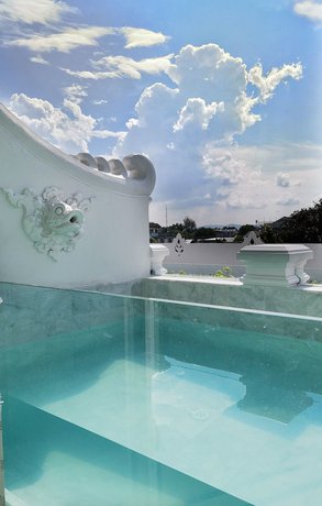 Imagen de la piscina del Hotel The Inside House. Foto 19