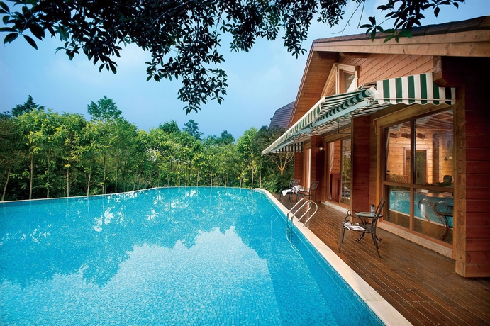Imagen de la piscina del Hotel The Interlaken Oct Shenzhen. Foto 15