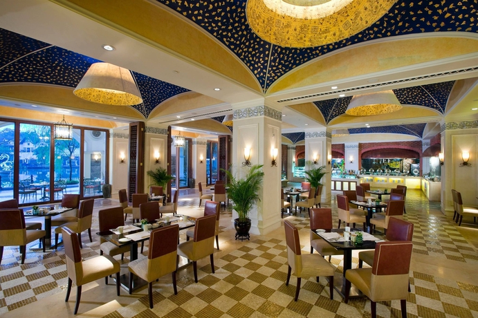 Imagen del bar/restaurante del Hotel The Interlaken Oct Shenzhen. Foto 2