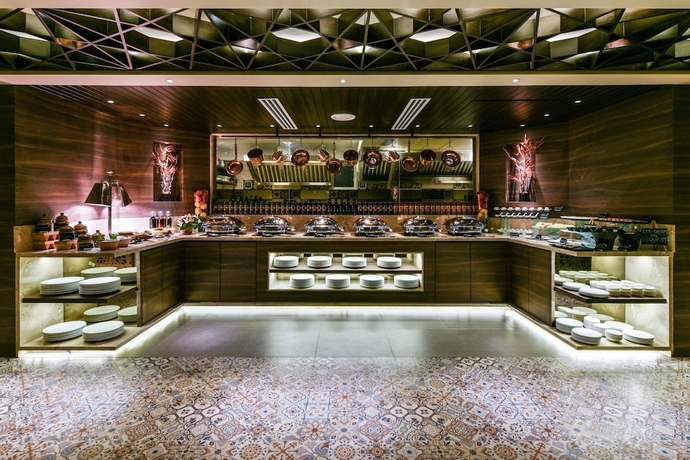 Imagen del bar/restaurante del Hotel The International By Tunga. Foto 3