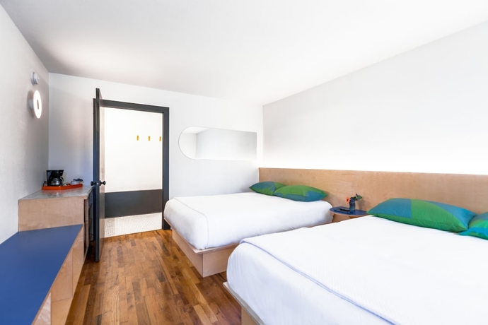 Imagen de la habitación del Hotel The Iris Motel, Berry Hill. Foto 5
