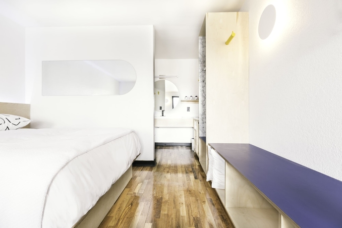 Imagen de la habitación del Hotel The Iris Motel, Berry Hill. Foto 6