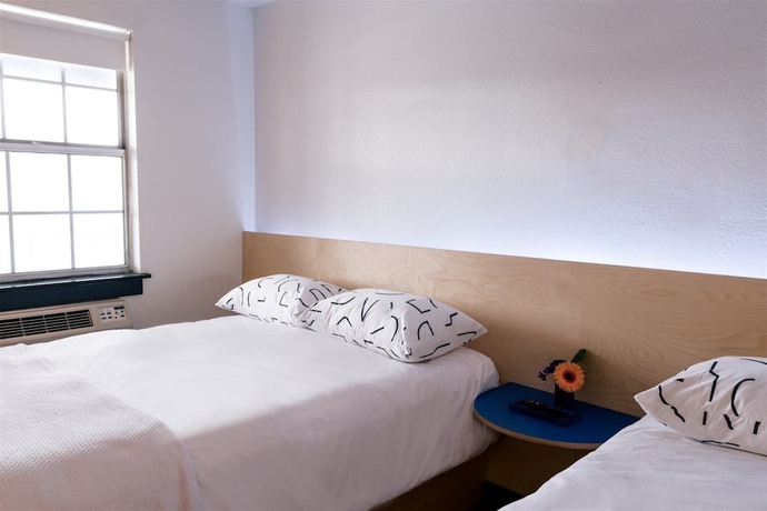 Imagen de la habitación del Hotel The Iris Motel, Berry Hill. Foto 12