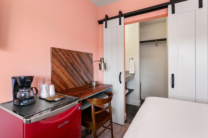 Imagen de la habitación del Hotel The Iris Motel, Mid-City. Foto 14