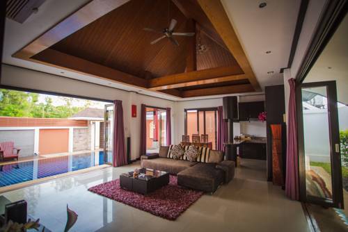 Imagen de la habitación del Hotel The Iris Pool Villa. Foto 10