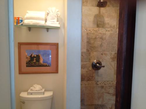Imagen de la habitación del Hotel The Iron Horse Inn. Foto 8