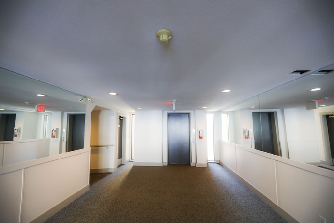 Imagen de los interiores del Hotel The Ironwood. Foto 18