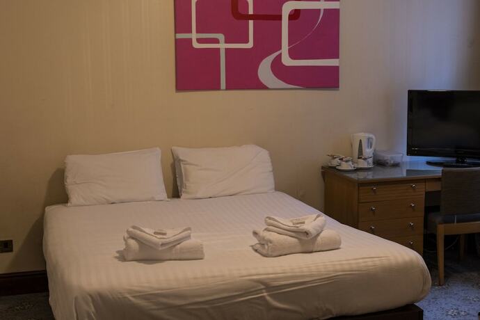 Imagen de la habitación del Hotel The Isca Arms. Foto 20