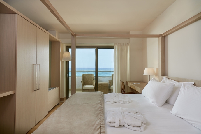 Imagen de la habitación del Hotel The Island - Adults Only. Foto 9