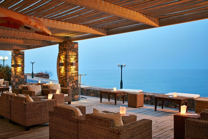 Imagen del bar/restaurante del Hotel The Island - Adults Only. Foto 4