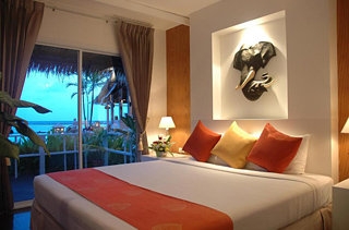 Imagen de la habitación del Hotel The Island Resort & Spa. Foto 6