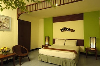 Imagen de la habitación del Hotel The Island Resort & Spa. Foto 7
