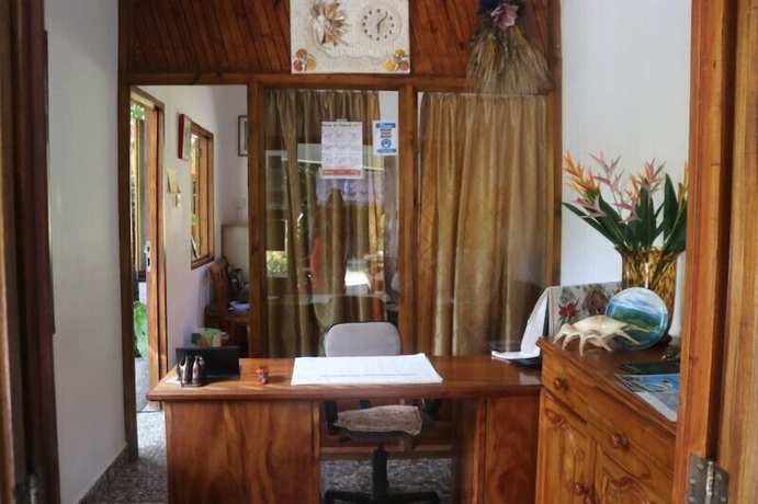 Imagen de los interiores del Hotel The Islander, Anse Kerlan. Foto 20