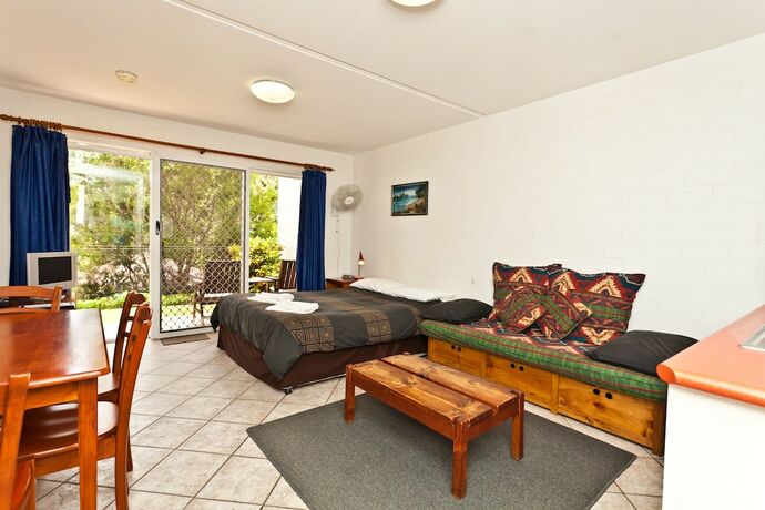 Imagen de la habitación del Hotel The Islander Holiday Resort. Foto 16