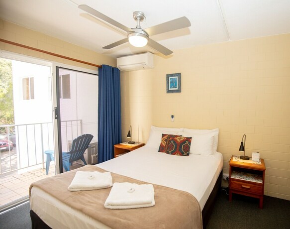 Imagen de la habitación del Hotel The Islander Holiday Resort. Foto 20