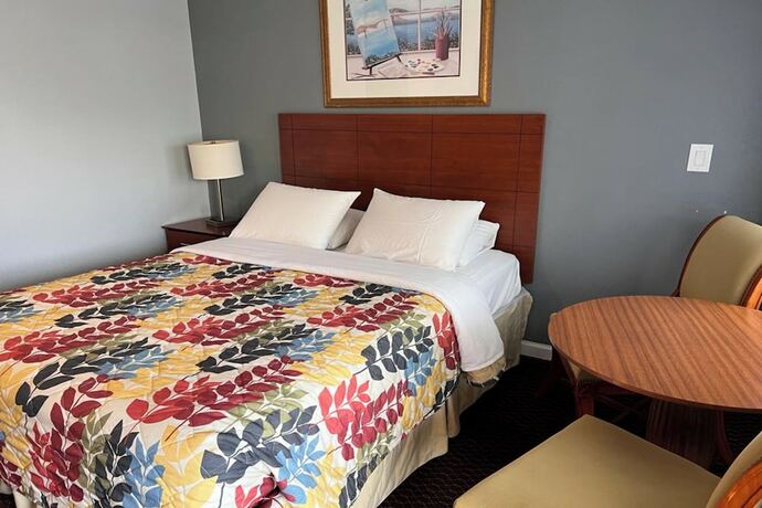 Imagen de la habitación del Hotel The Islander Motel Santa Cruz. Foto 20