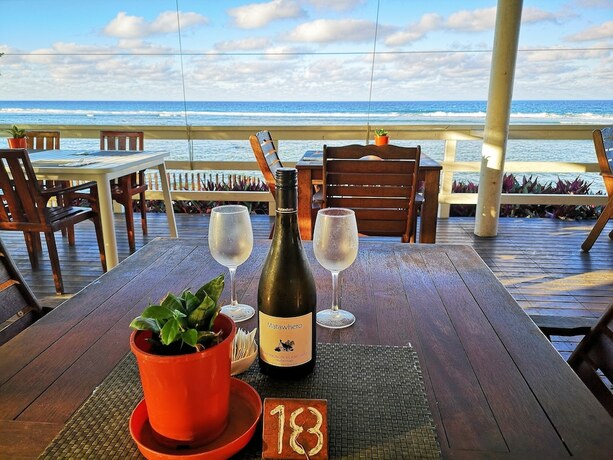 Imagen del bar/restaurante del Hotel The Islander, Rarotonga. Foto 23