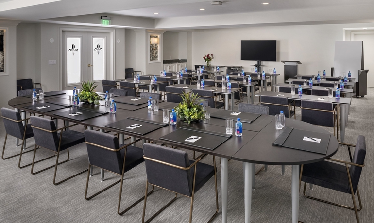 Imagen de los interiores del Hotel The Ivey's. Foto 14